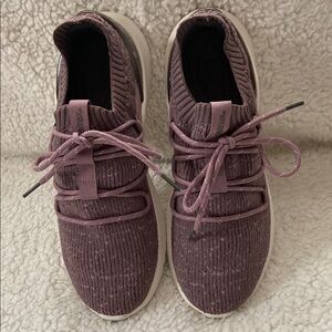 Aetrex Dani Eggplant Slip-On Sneakers with Textured Fabric Size Eur 40 US 9-9.5